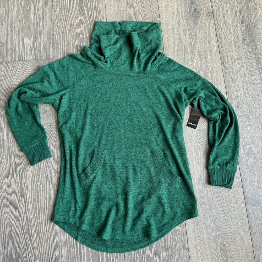 Torrid Soft Cowl Neck Sweater in Green Garen Size M/L 10